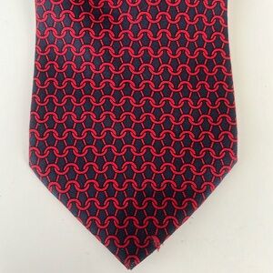 Brooks Brothers Red & Navy Chain Link Pattern 100% Silk Tie